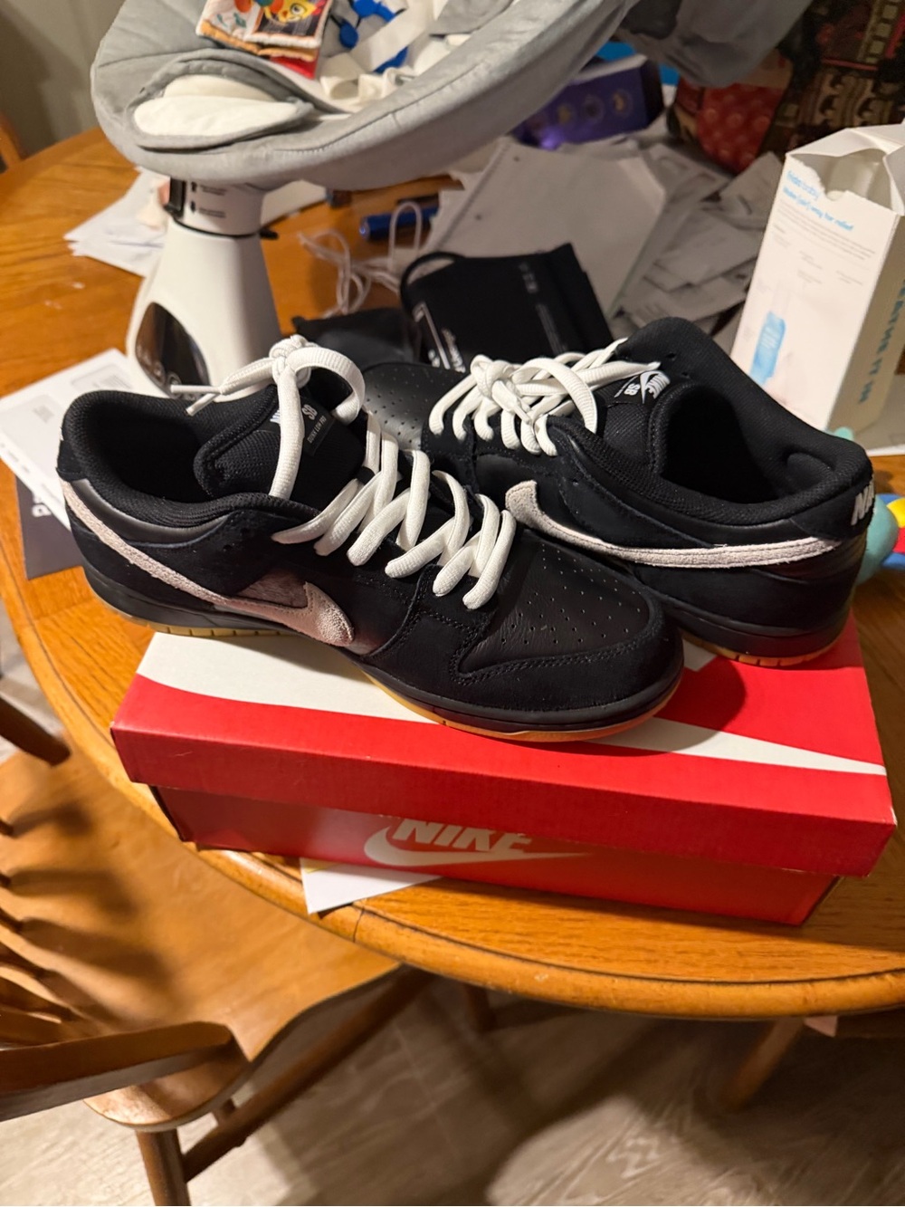Nike Men’s Dunk SB Low Pro Black White Gum Outsole Size 10.5 - Picture 2 of 5